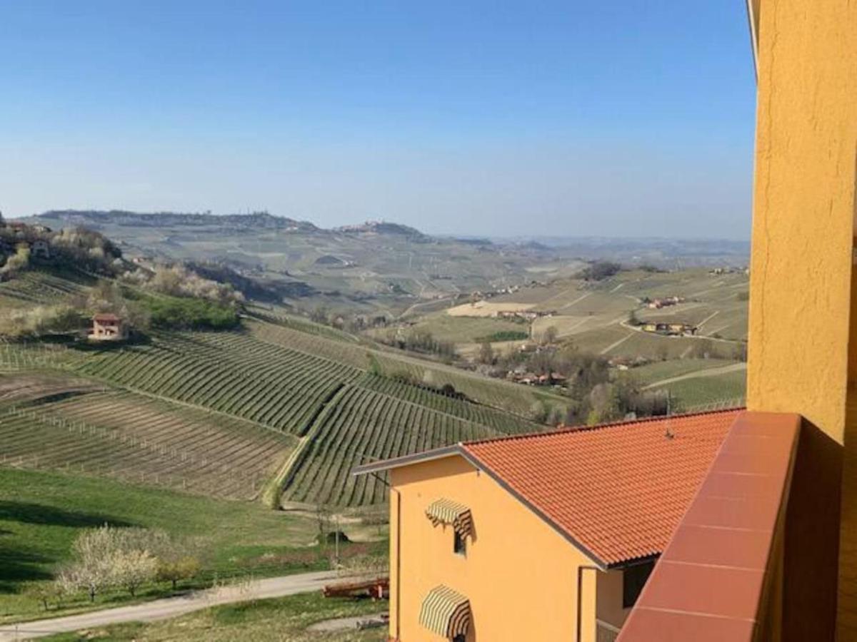 Langhe Belvedere Apartment Monforte dʼAlba Exteriér fotografie